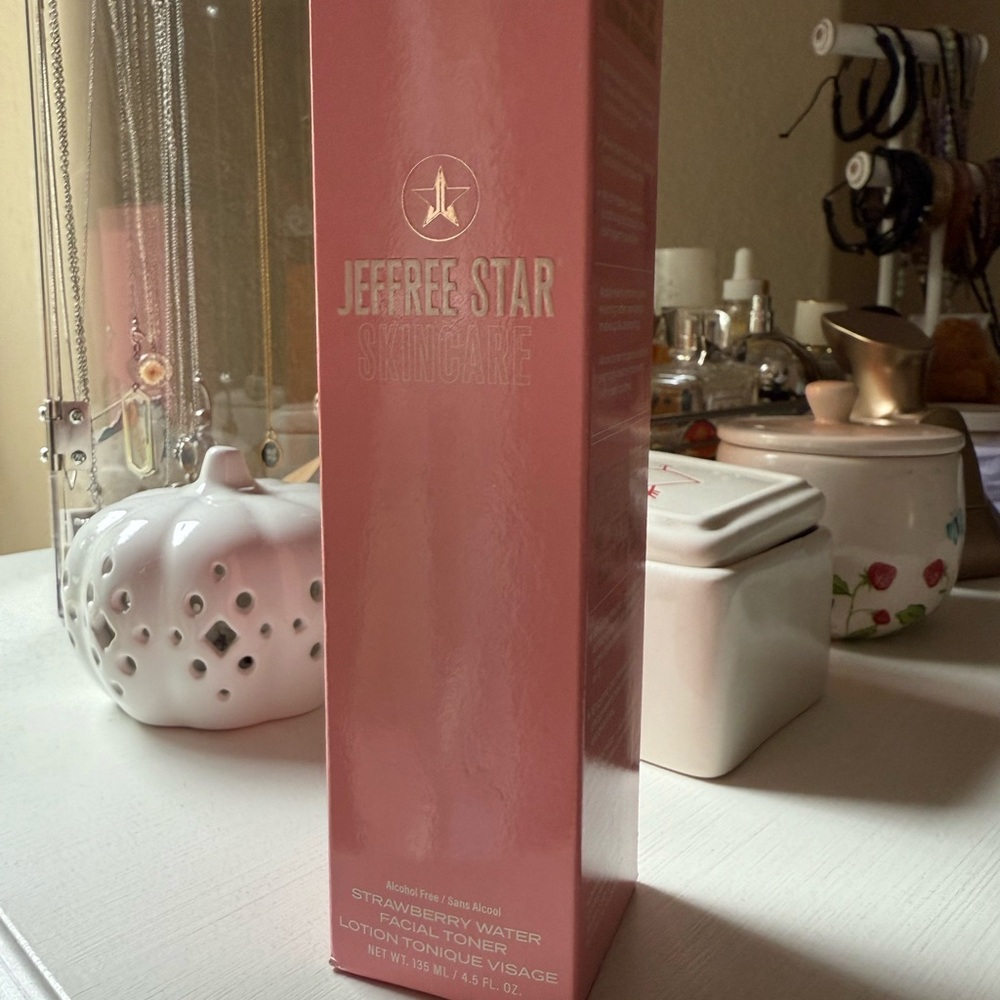 Jeffree Star Skincare Toner - Pink